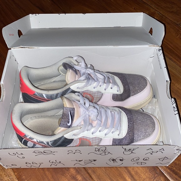 Air Force 1 - Picture 7 of 9